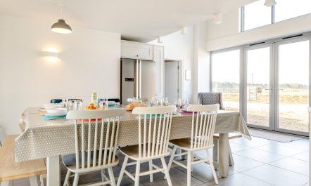 6 Bed in Walcott 4