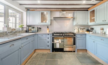 6 Bed in Low Moresby 5