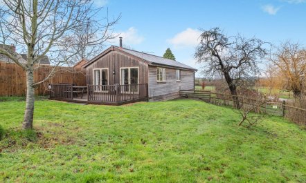 2 Bed in Coaley 1