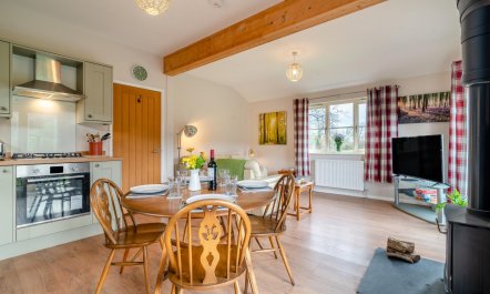 2 Bed in Coaley 7