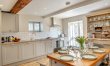 4 Bed in Wroxall 1