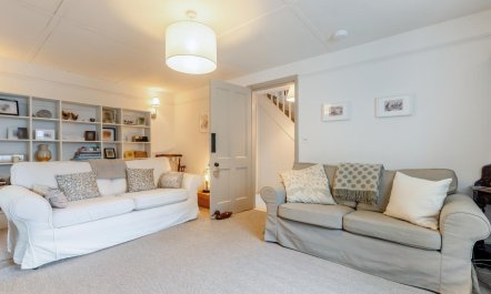 4 Bed in Dent 9
