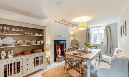 4 Bed in Dent 4