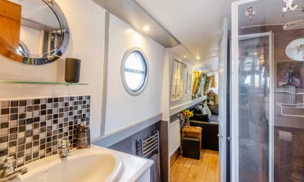 1 Bed in Chertsey 5