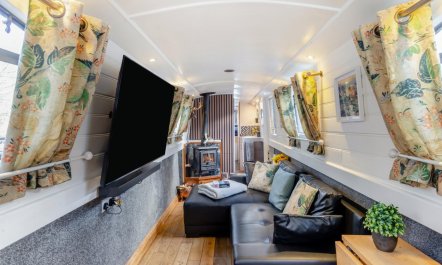 1 Bed in Chertsey 2
