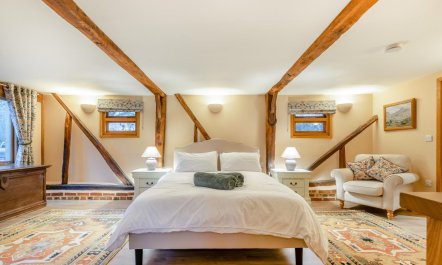 3 Bed in Upper Dicker 3
