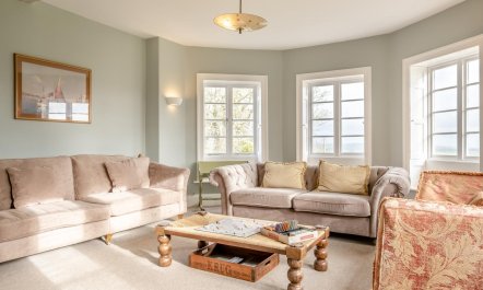 5 Bed in Wroxall 6