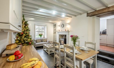 3 Bed in Islawrdref 7
