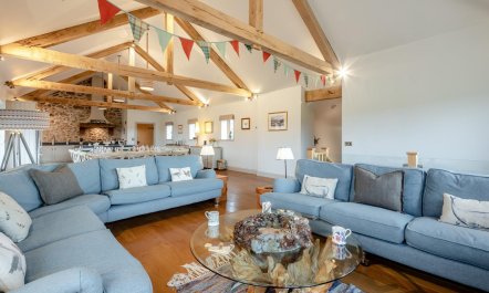 9 Bed in Earlston