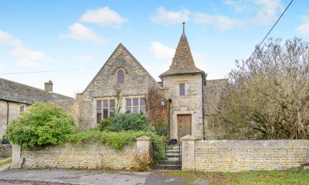 4 Bed in Aldsworth 1