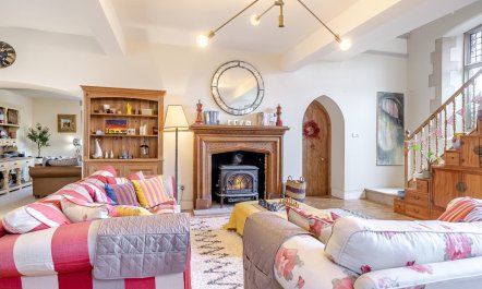 4 Bed in Aldsworth 4