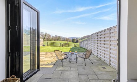 1 Bed in Bontuchel 5