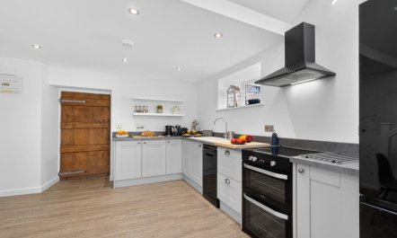 1 Bed in Bontuchel 7