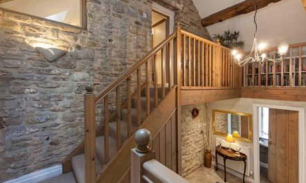4 Bed in Stoney Middleton 5