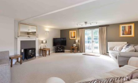4 Bed in Stoney Middleton 4