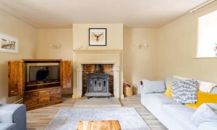 4 Bed in Stoney Middleton 4