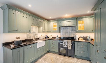 3 Bed in Sedgehill 6
