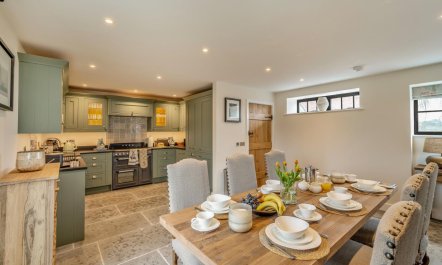 3 Bed in Sedgehill 4