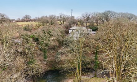 2 Bed in Tresarrett 7