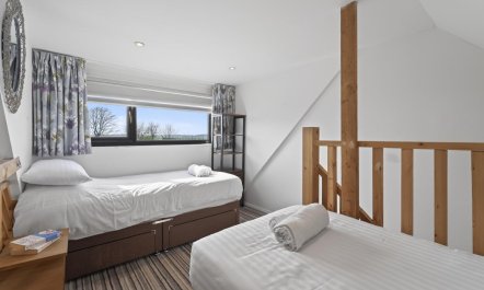 1 Bed in Alkham 3