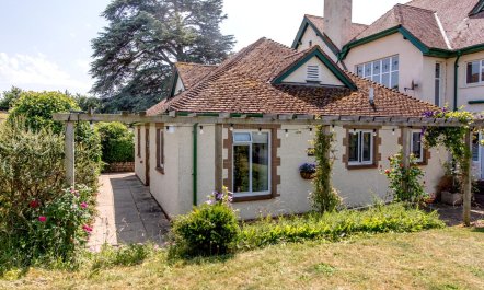 2 Bed in Old Cleeve 7