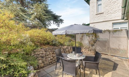 2 Bed in Old Cleeve 5