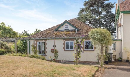 2 Bed in Old Cleeve 6