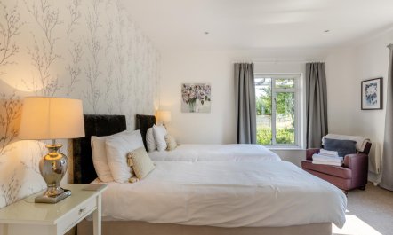 2 Bed in Old Cleeve 9