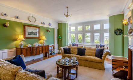5 Bed in Old Cleeve 9