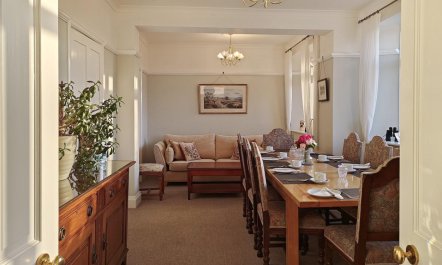 5 Bed in Old Cleeve 8