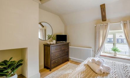 1 Bed in Holt 6
