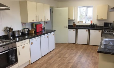 1 Bed in Stour Row 9