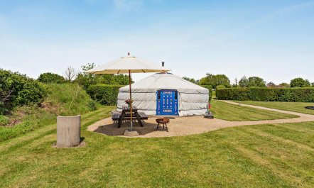 1 Bed in Stour Row 4