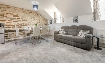 3 Bed in East Taphouse 3