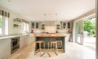 5 Bed in Devizes 2