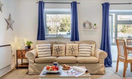 2 Bed in Brixham