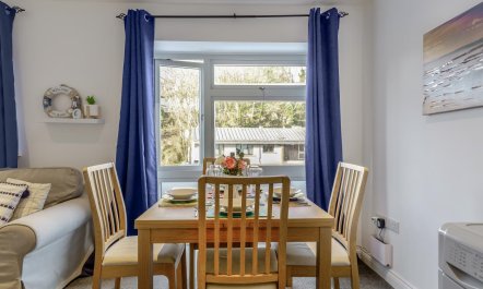 2 Bed in Brixham 5
