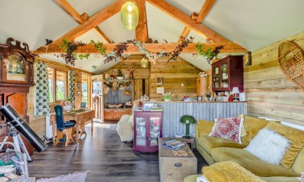1 Bed in Rhos-y-Meirch 6