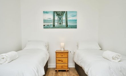2 Bed in Bonchurch 8