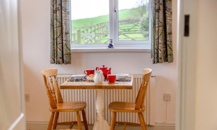1 Bed in Marhamchurch 3