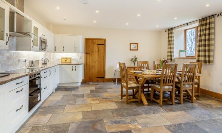 4 Bed in West Pennard 5
