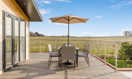 2 Bed in Blakeney 1