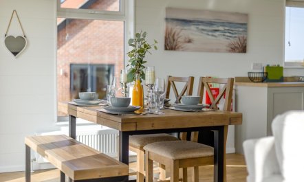2 Bed in Blakeney 5