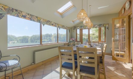 5 Bed in Holt 4