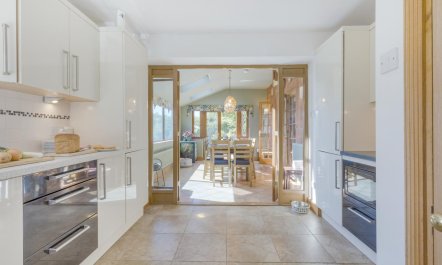 5 Bed in Holt 5
