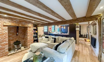 4 Bed in Lavenham 9