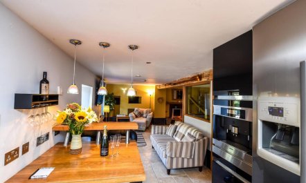 5 Bed in Tuckenhay 5