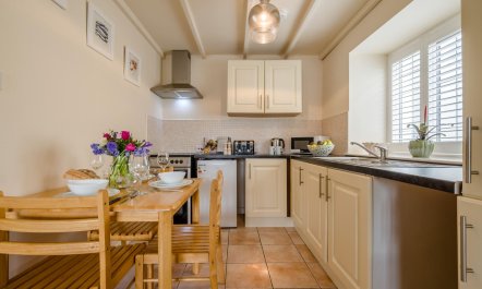 2 Bed in Perranporth 4