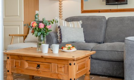 2 Bed in Perranporth 8