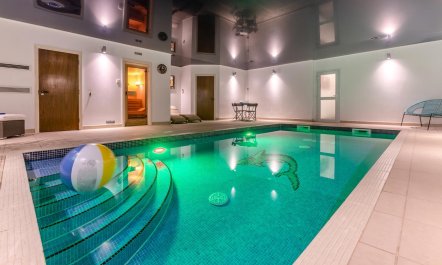 5 Bed in Newton Abbot